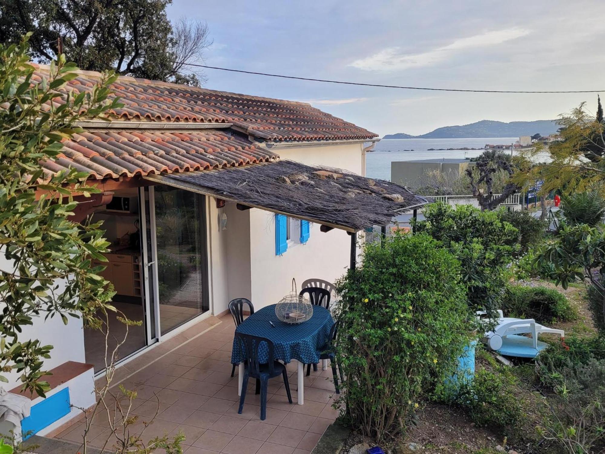 Maison 4 Face A La Mer Grand Jardin Ideal Famille Avec Pluri Animaux Saint Clair Le Lavandou Exterior foto